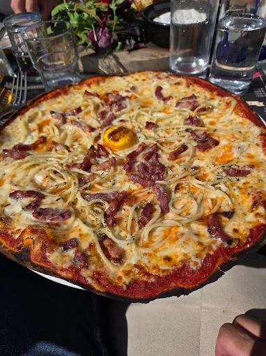 Pizza artisanale de la Brasserie Pampérigouste